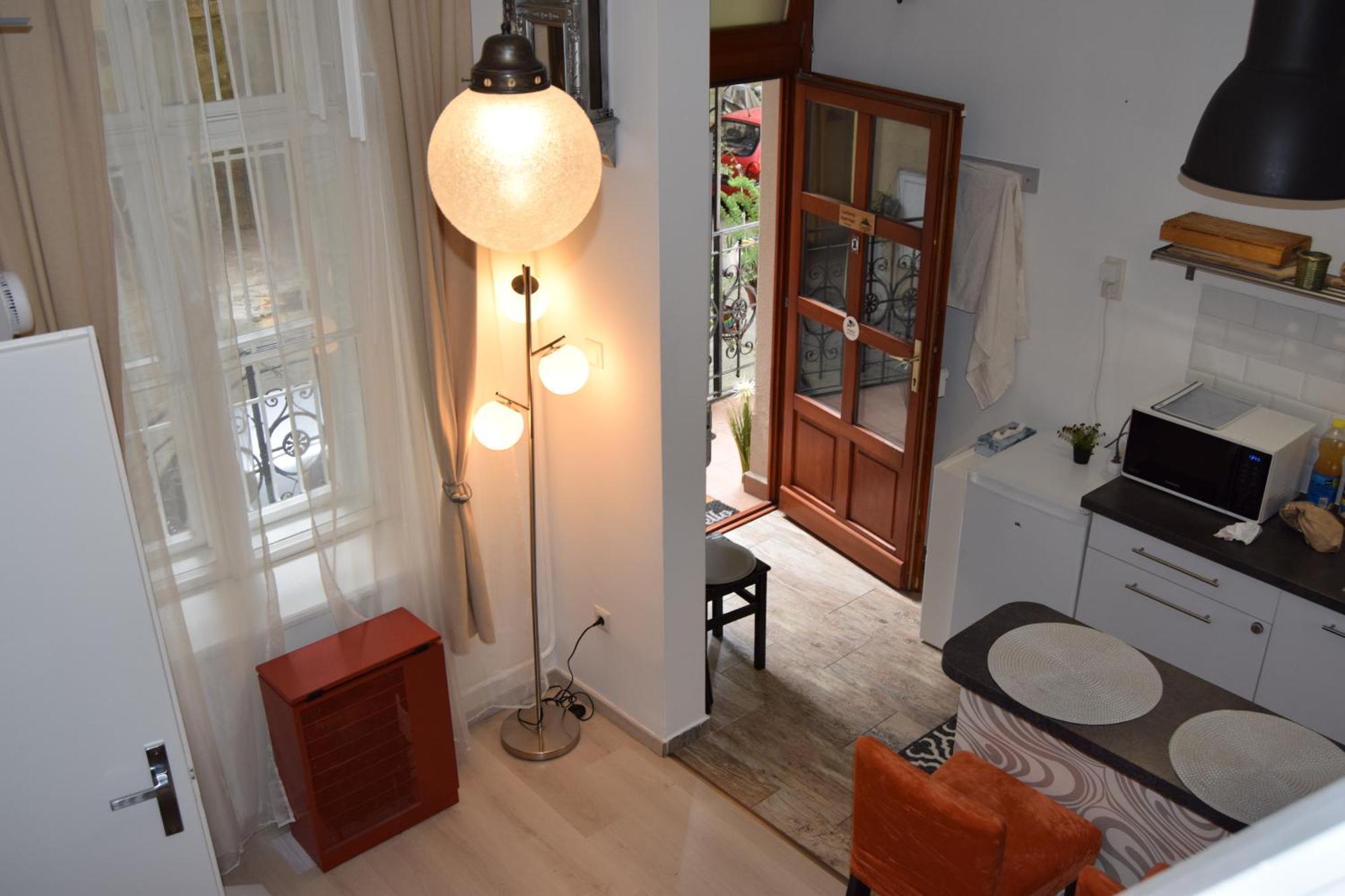 Castlehill Apartman The Perfect Blend Of Urban Living And Sightseeing Convenience Budapest Eksteriør bilde