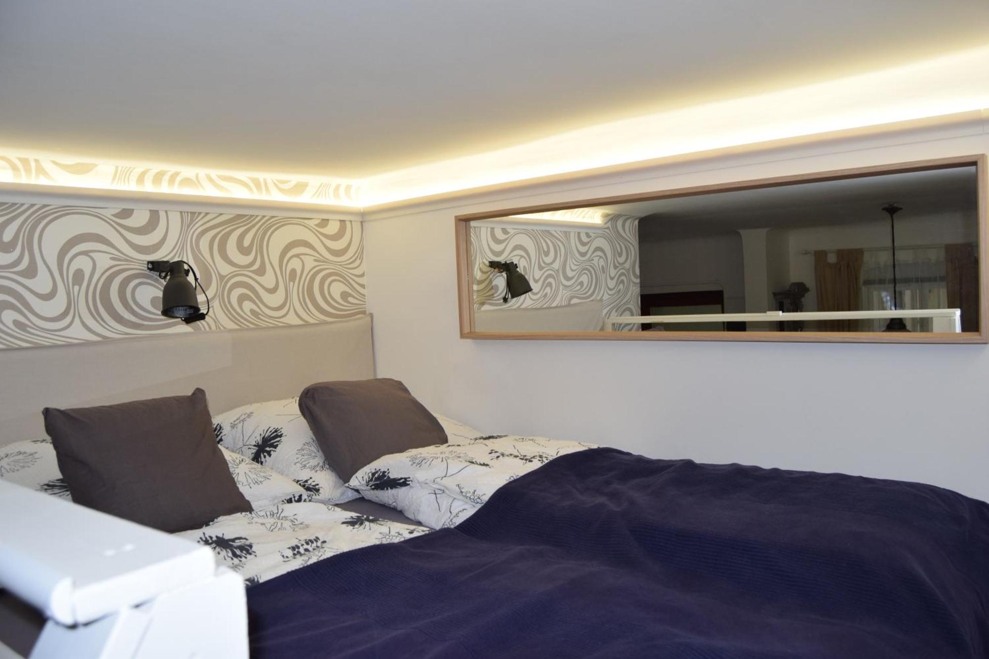 Castlehill Apartman The Perfect Blend Of Urban Living And Sightseeing Convenience Budapest Eksteriør bilde