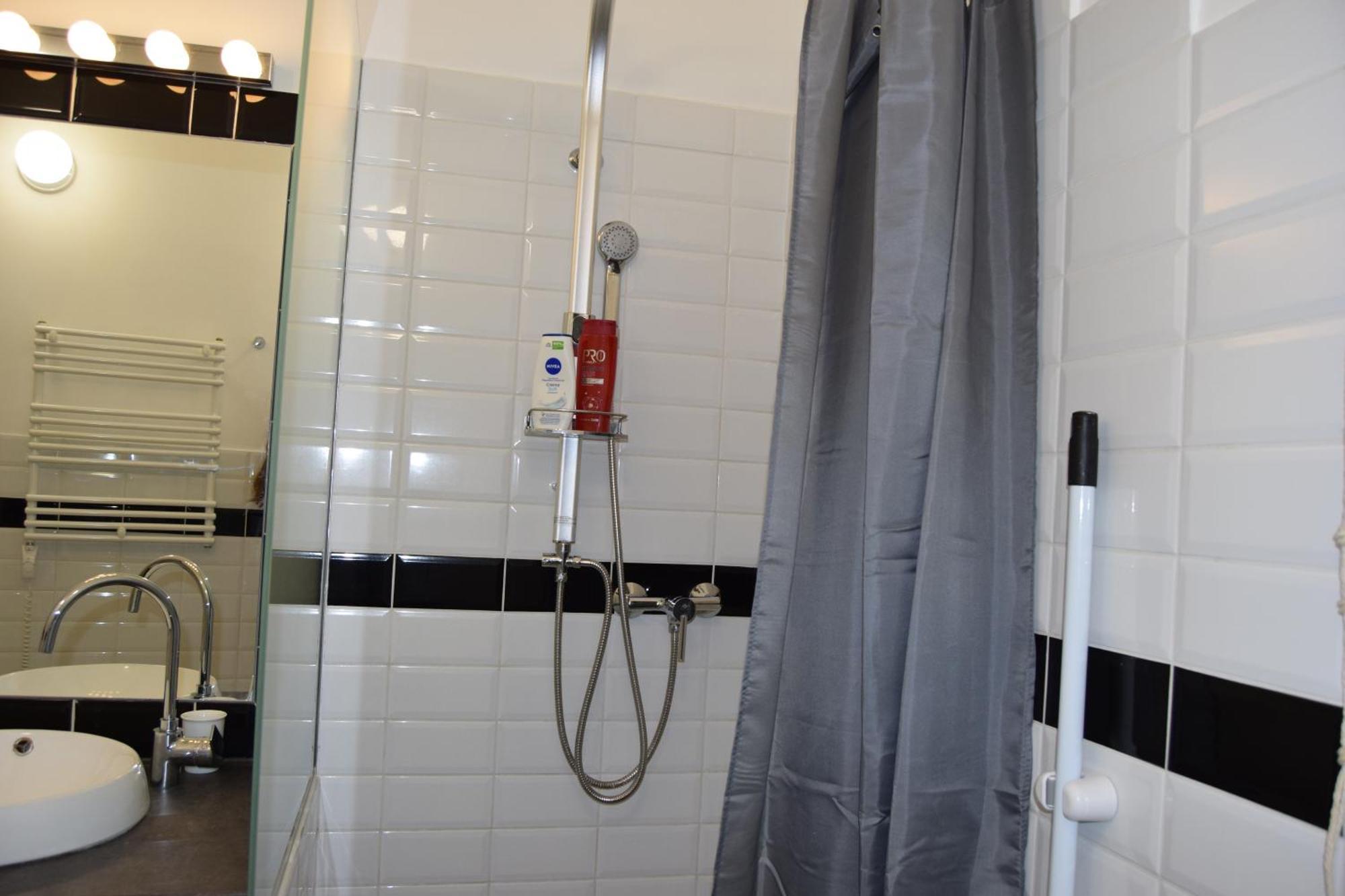 Castlehill Apartman The Perfect Blend Of Urban Living And Sightseeing Convenience Budapest Eksteriør bilde